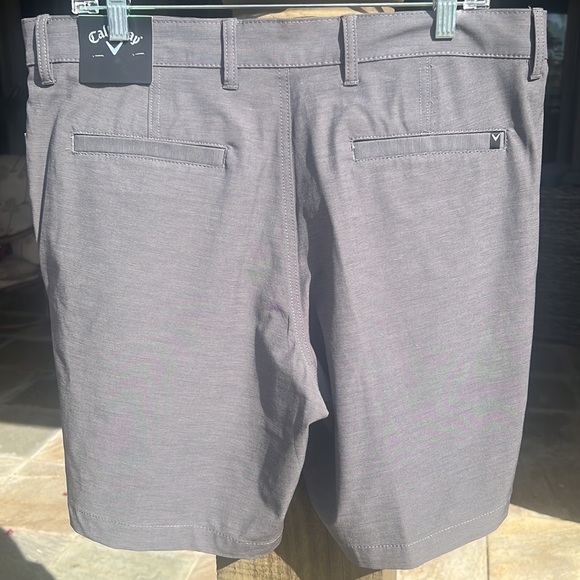 CALLAWAY GOLF HYBRID SHORTS -NWT- GREY MENS 34 - Picture 3 of 4